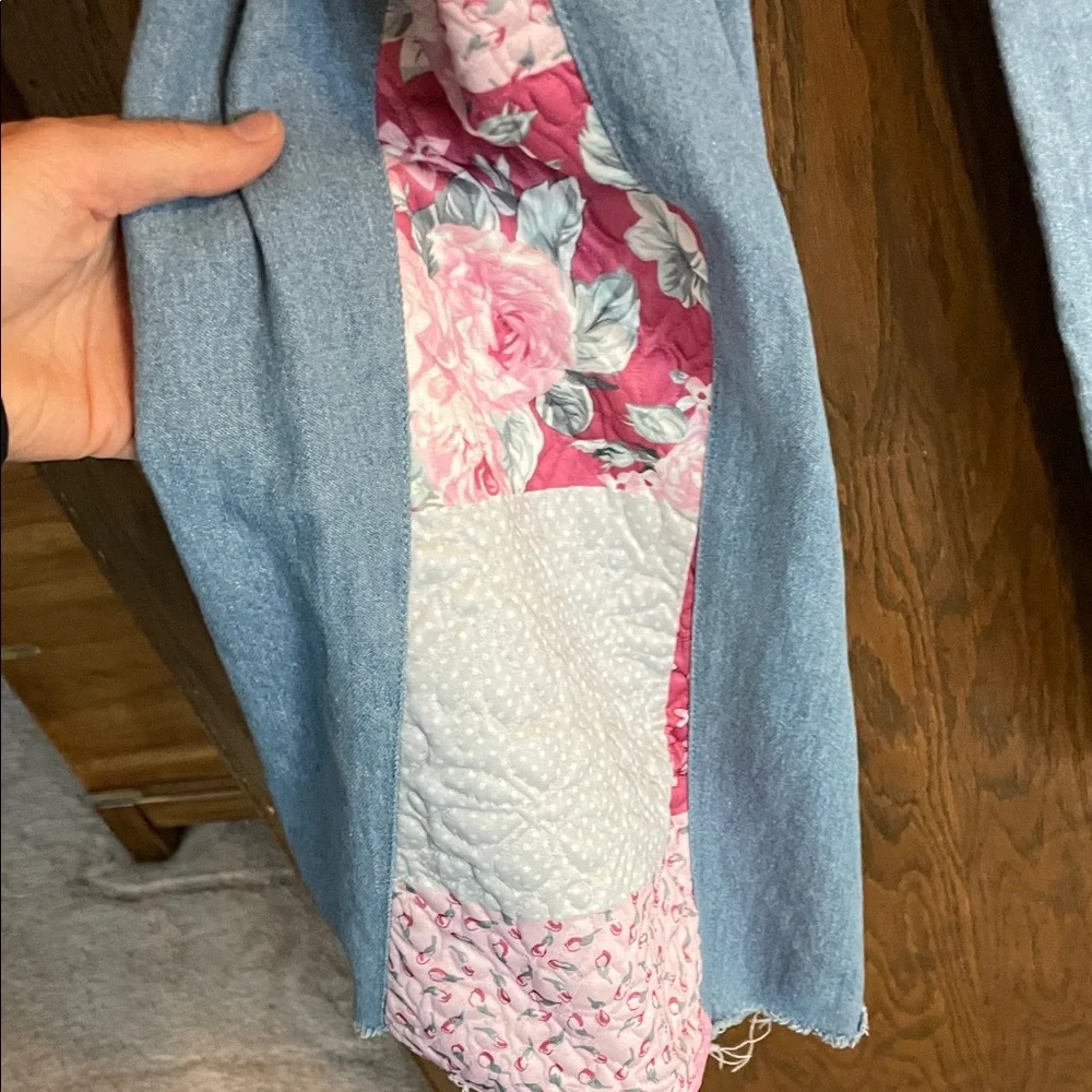 Women's Blue and‎ Pink Patchwork Jeans - Picture 4 of 8